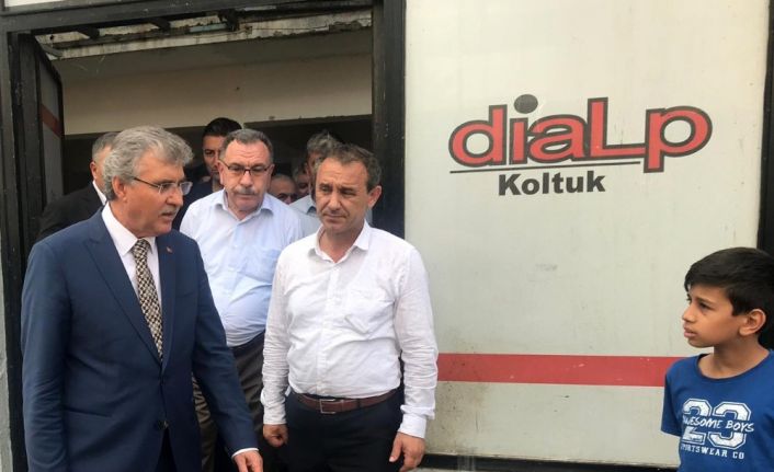 Başkan Yüce, yıldırım düşen işyerini ziyaret etti