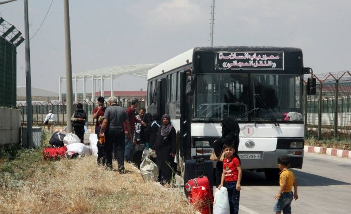 Bayramı ülkesinde geçiren Suriyelilerden 5 bini Türkiye’ye döndü