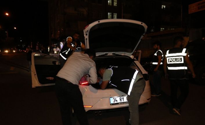 Diyarbakır’da eş zamanlı hava destekli narkotik uygulaması