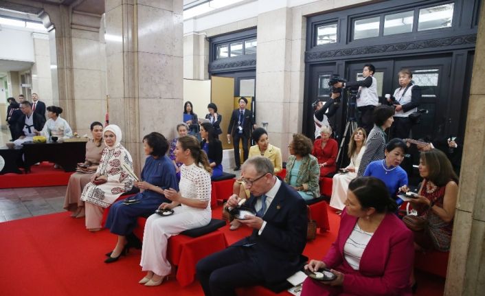 Emine Erdoğan, çay seremonisine katıldı