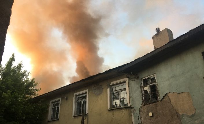 Erzurum’da yangın