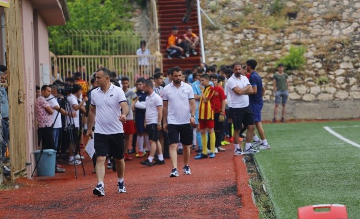 Evkur Yeni Malatyaspor altyapı seçmelerine yoğun katılım