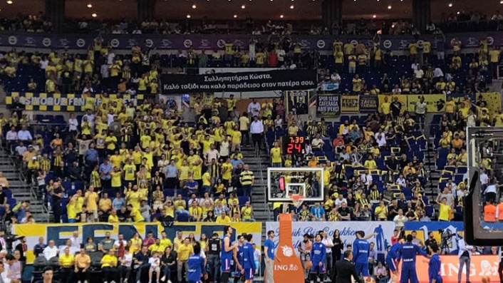 Fenerbahçe taraftarından Sloukas’a destek