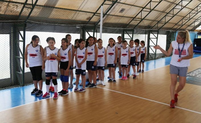 Geleceğin yıldız sporcuları, Büyükçekmece Spor Akademisi’nde yetişiyor