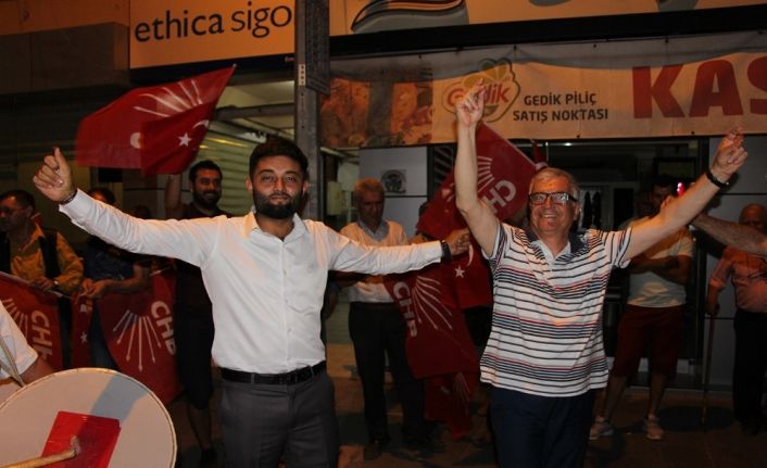 Kula CHP’den İstanbul için coşkulu kutlama