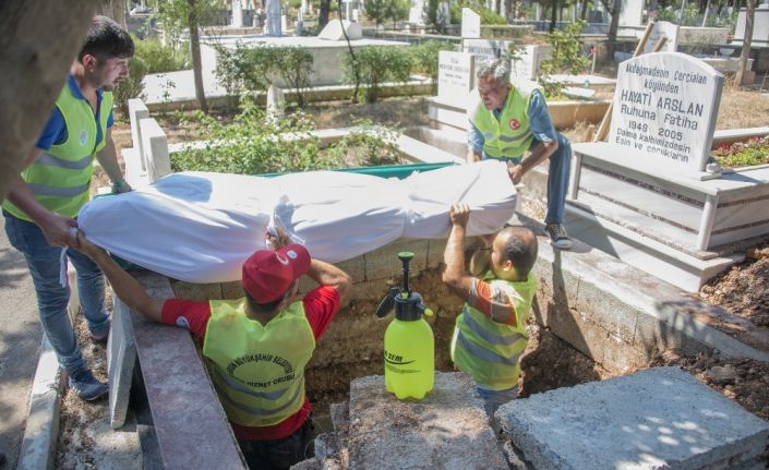 Mersin’de afet personeline defin eğitimi