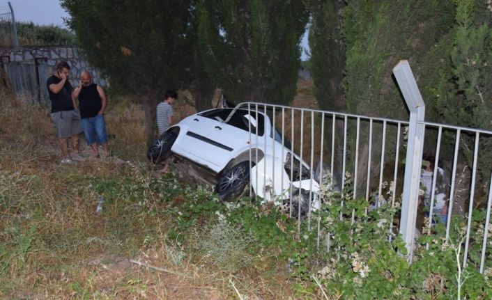 Şarampole yuvarlanan otomobildekiler kaza anını böyle kaydettiler