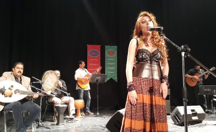 Eskişehir’de ‘5 Dilde Muhteşem Konser’ coşkulu geçti