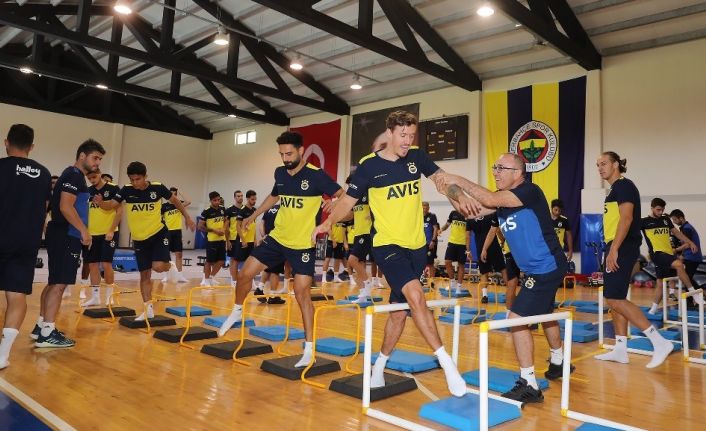 Fenerbahçe hazırlıklarını sürdürdü