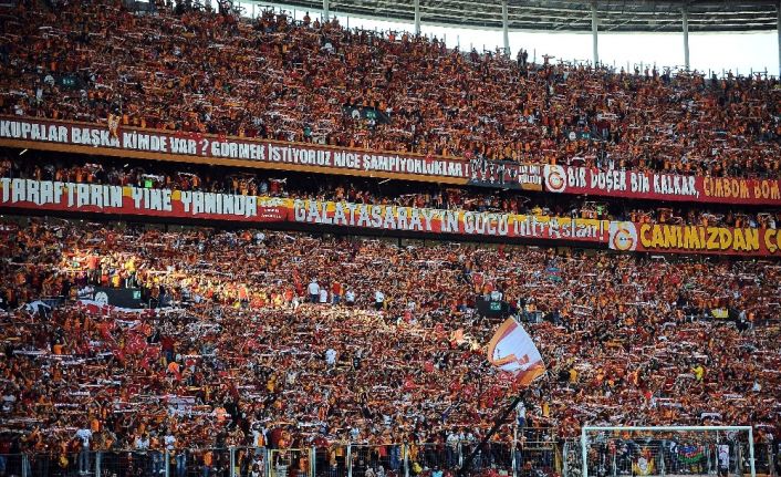 Galatasaray’da kombineler genel satışa çıktı