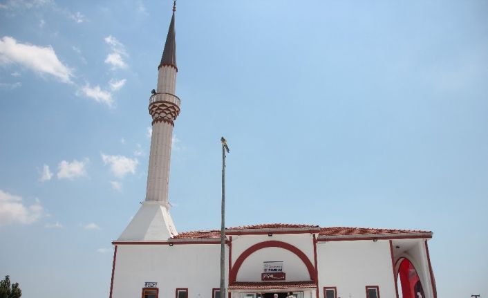 Hayırseverler, personel ve hükümlüler cezaevinde cami yaptı