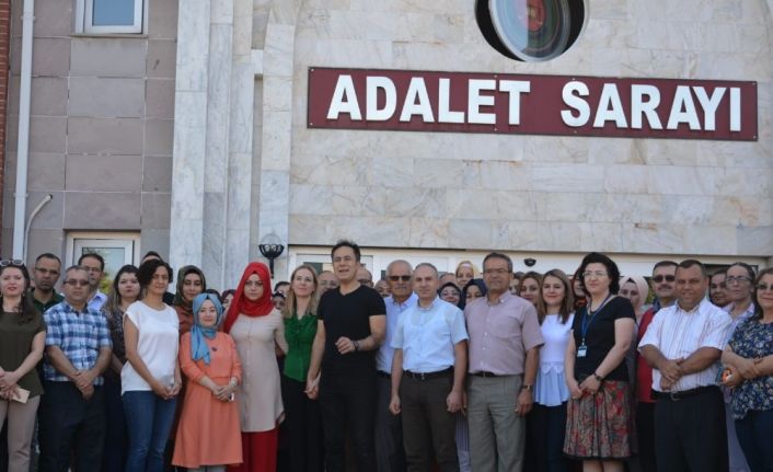 Isparta Adliyesi’nde Başsavcı Çokdinç ve Hakim eşine hüzünlü veda