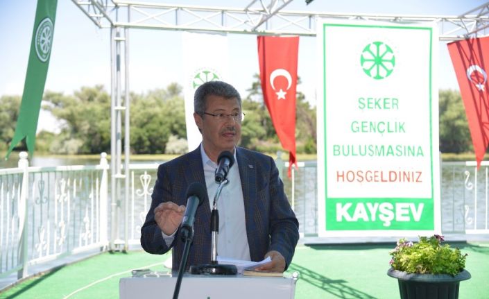 Kayseri Şeker, ’KAYSEV’ Vakfından 1243 üniversite öğrencisine burs