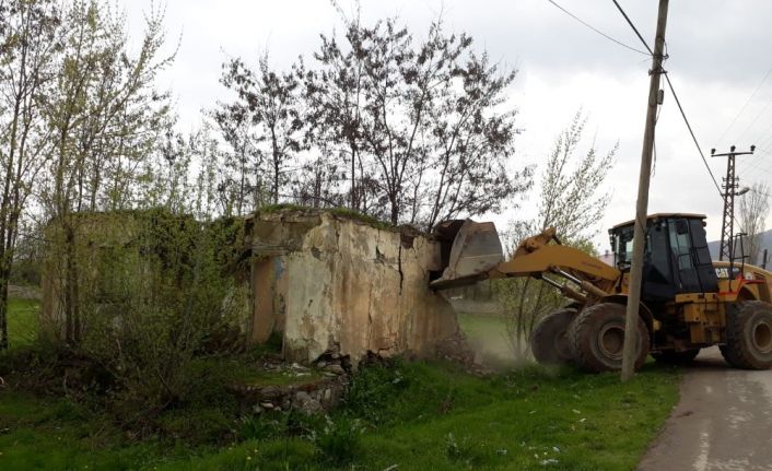 Muş’ta bir yılda 61 metruk bina yıktırıldı