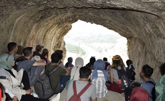 Tarihi Palu ilçesi, ziyaretçileri ağırlıyor