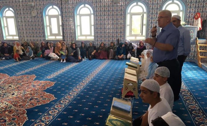 Başkan Yüksel, Kur’an-ı Kerim’i hatim eden öğrencileri tebrik etti