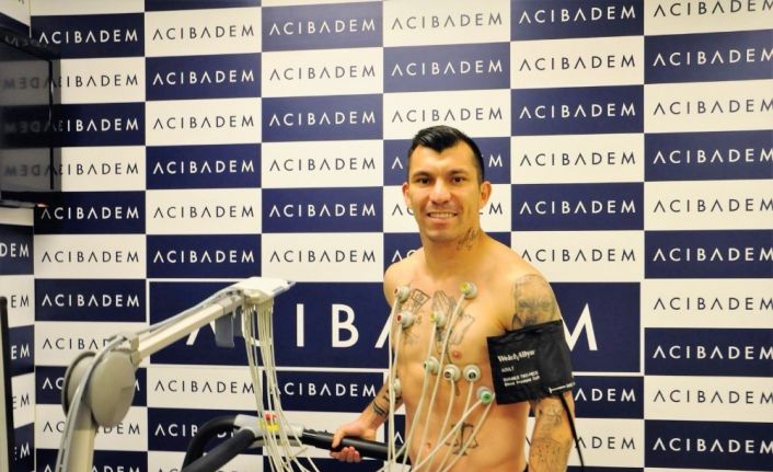 Beşiktaş’ta Gary Medel ve Enzo Roco sağlık kontrolünden geçti