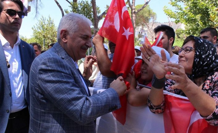 Binali Yıldırım’dan Bayındır’a tarımsal OSB sözü