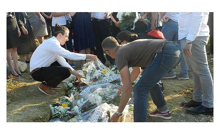 Kosova savaşını dünyaya duyuran gazeteci Rushiti, toprağa verildi