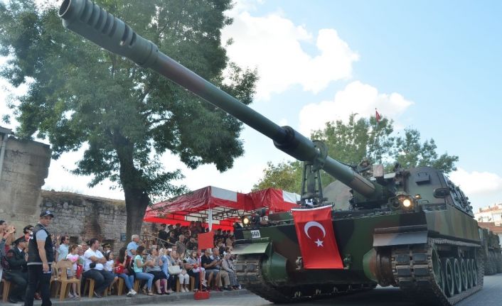 Lüleburgaz’da Zafer Bayramı kutlandı