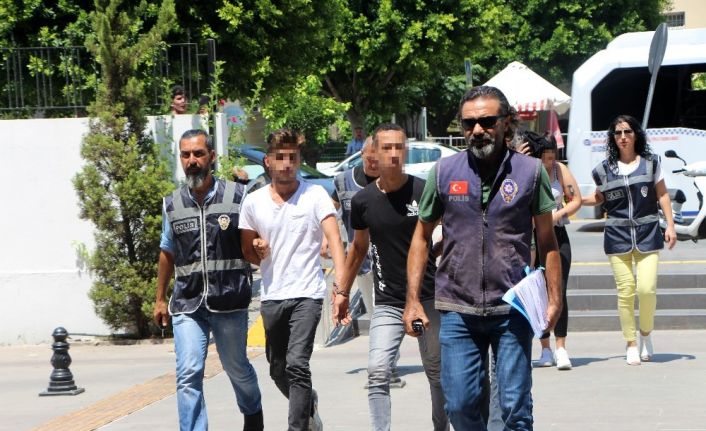 Manavgat’ta hırsızlık şüphelileri yakalandı