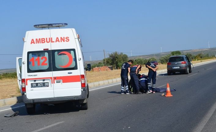 Otomobilin çarptığı elektrikli motosiklet sürücüsü hayatını kaybetti