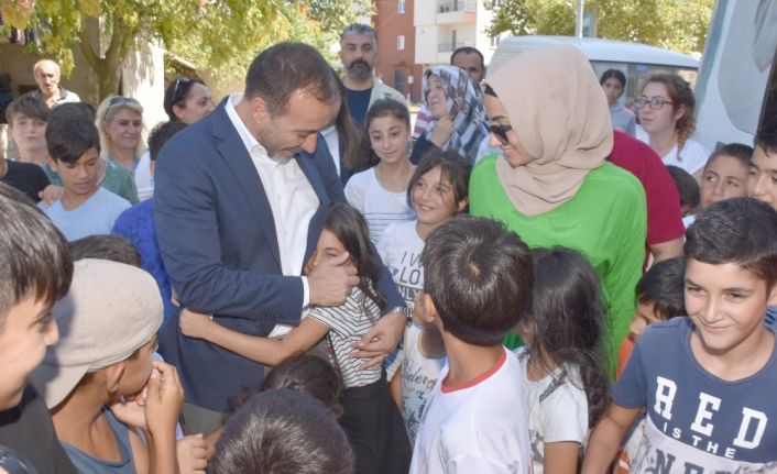 Silivri’de 22 bin çocuğa bayram kıyafeti hediye edildi