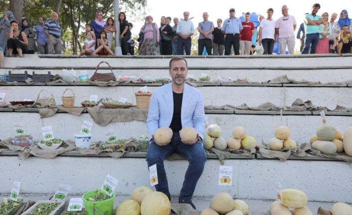 Silivri’de kavun ve bamya lezzetleri yarıştı