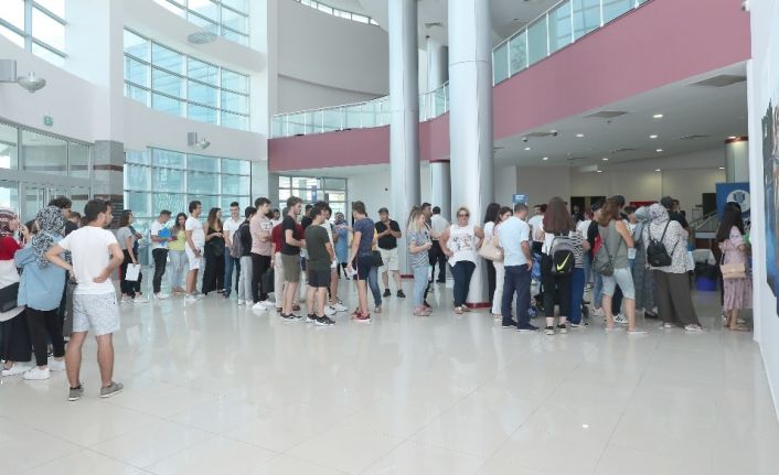 Trakya Üniversitesi’nde uluslararası öğrenci kayıt dönemi