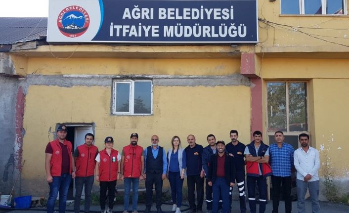 Ağrı Gençlik Merkezinden İtfaiye Müdürlüğü’ne anlamlı ziyaret