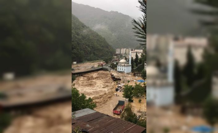 Artvin’in Borçka ilçesinde sel