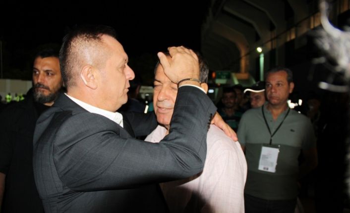 Başkan Ali Çetin yenilgi sonrası Yücel İldiz’i teselli etti
