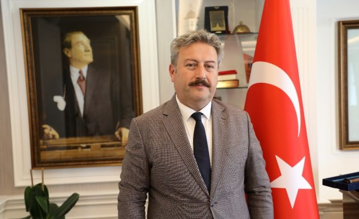 Başkan Palancıoğlu: “Hayvan sevgisi mevsimlik olmamalı”