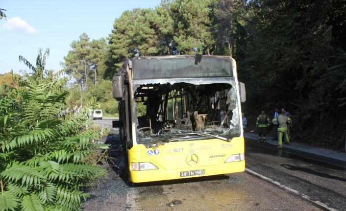 Beykoz’da İETT otobüsünün alev alev yandığı anlar kamerada