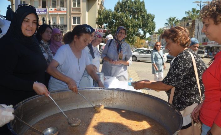 Didim AK Parti’den 5 bin kişilik aşure hayrı