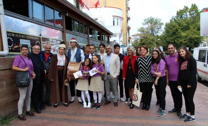 Dil Bayramı’nda ’Türkçe’ için yürüdüler