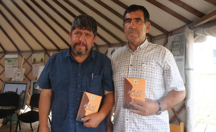 Eğitimci Güven Ayber’in ‘Ahlat Ağzı Sözlüğü’ adlı kitabı çıktı