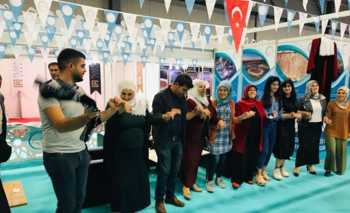 Erciş Belediyesi’nin standına yoğun ilgi