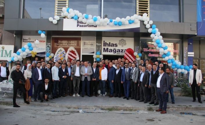 Erzurum’da İhlas Mağazası yeni binası düzenlenen törenle hizmete girdi