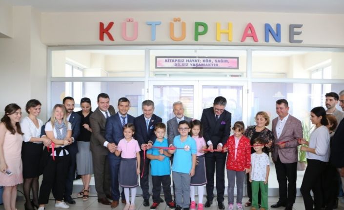 Fethiyeli öğrenciler kütüphanelerine kavuştu