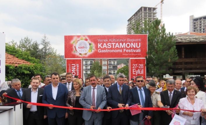 Kastamonu’nun yöresel ürünleri görücüye çıktı