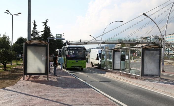 Kent trafiğini rahatlatacak cep durak trafiğe açıldı