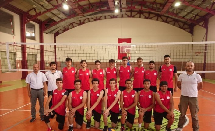 Melikgazi Belediyespor Voleybol Genç ve Yıldız Takımı Sezonu Açtı