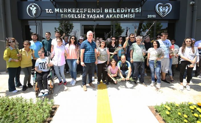Merkezefendi Engelsiz Yaşam Akademisi kayıtları başladı