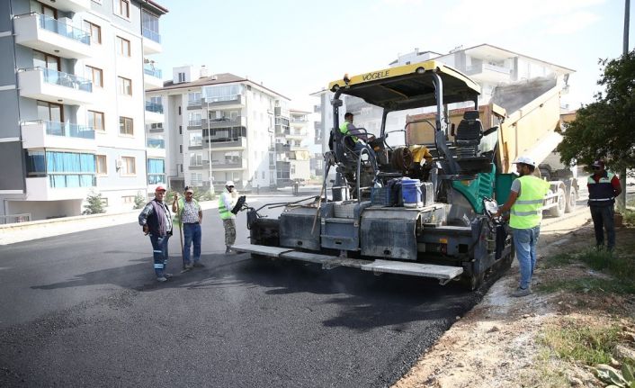 Merkezefendi’de 13 mahallede 11 bin ton asfalt çalışması yapıldı