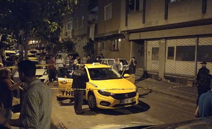 (Özel) Zeytinburnu’nda taksiciye gaspçı dehşeti