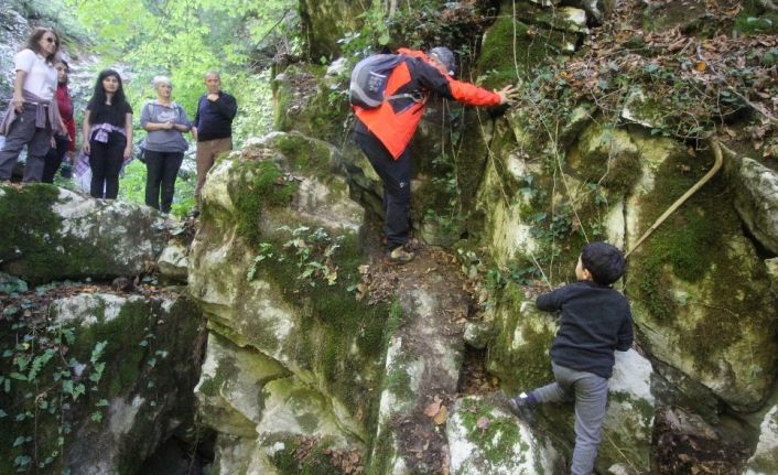 SAMDAK’tan Tependeliği ve Hayatkaya Mağarası’na kültür gezisi