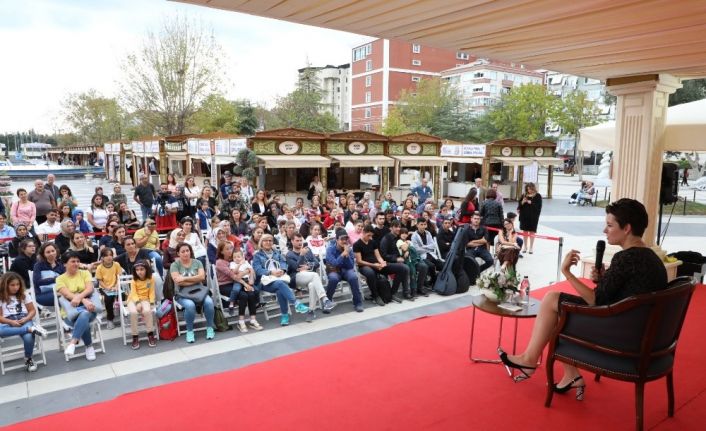 Şermin Yaşar, Büyükçekmece’de okurları ile buluştu