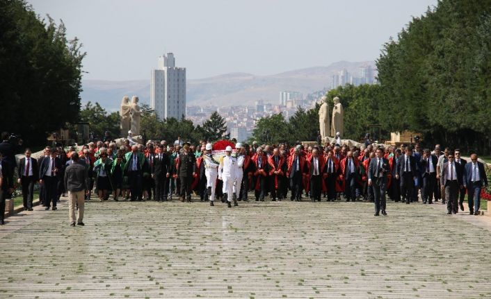 Yargıtay Başkanı Cirit, Anıtkabir’i ziyaret etti