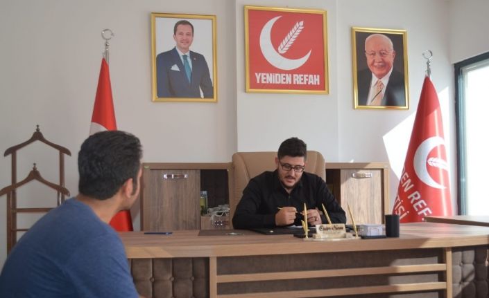 Yeniden Refah Partisi’nden Öğrenciler İçin Burs Kampanyası